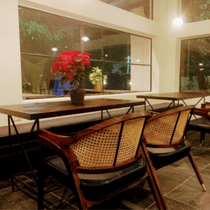 Restaurant Furniture Table and Chairs
